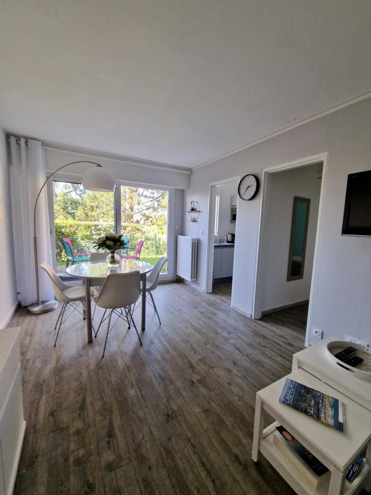 Rez-de-jardin Bord De *
